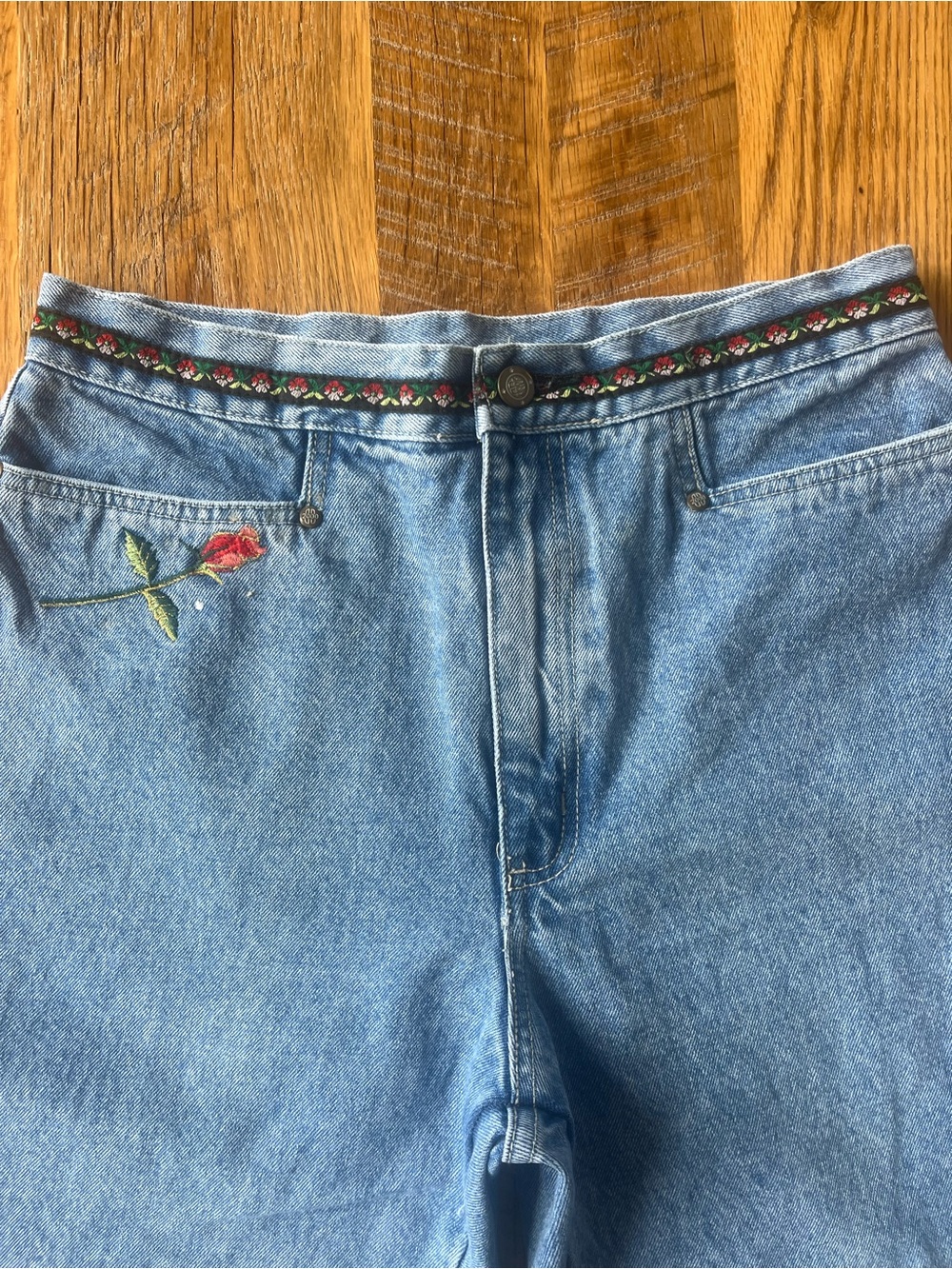 Vintage Bill Blass Embroidered Jeans High Rise Straight w/ Small Flare Size 8 - Picture 6 of 8